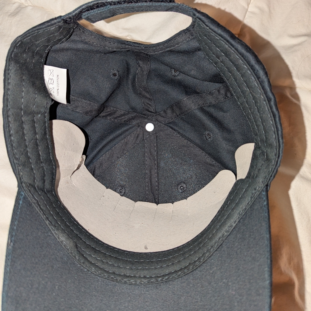 Embroidered Dragon Black Cap - Picture 3 of 6